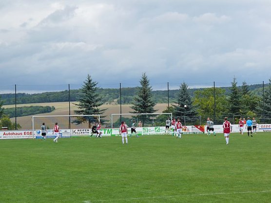 Munteres Spiel (Foto: Karl-Heinz Herrmann) Munteres Spiel (Foto: Karl-Heinz Herrmann)