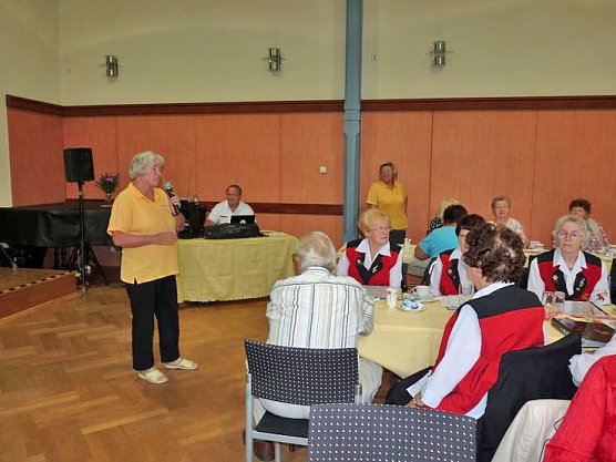 Wieder Treff der Generationen (Foto: Karl-Heinz Herrmann)