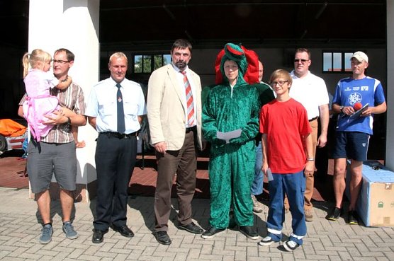 Wipperbootrennen (1) (Foto: Günter Herting) Wipperbootrennen (1) (Foto: Günter Herting)