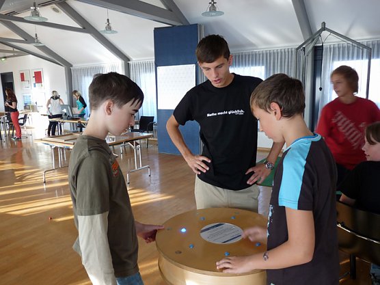 Mathematik zum Anfassen (Foto: Karl-Heinz Herrmann)