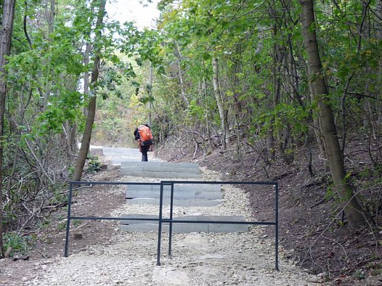 Wanderweg übergeben (Foto: Karl-Heinz Herrmann) Wanderweg übergeben (Foto: Karl-Heinz Herrmann)