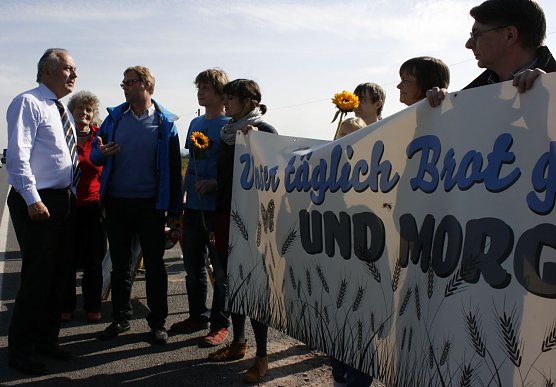 Gr&uuml;ne im Gespr&auml;ch mit Machnig (Foto: privat)