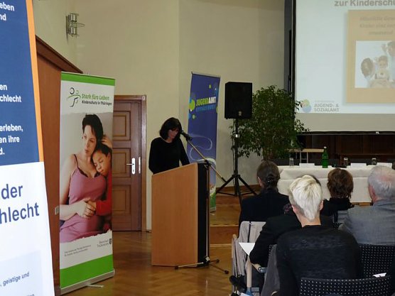 Kinder sind immer anwesend (Foto: Karl-Heinz Herrmann)