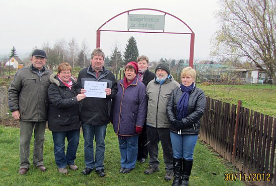 Unterstützung für Kleingartenverein (Foto: Wahlkreisbüro Gudrun Holbe) Unterstützung für Kleingartenverein (Foto: Wahlkreisbüro Gudrun Holbe)