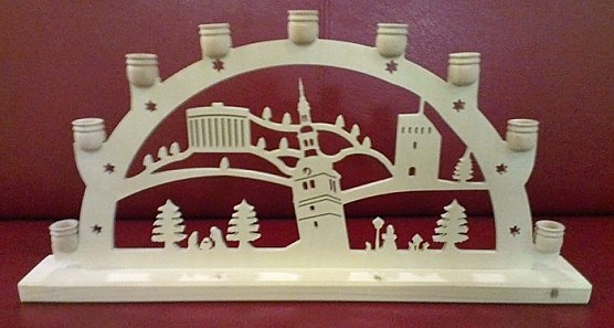 Frankenhisser Schwibbogen mit "Schiefen Turm" (Foto: Stadt Bad Frankenhausen)