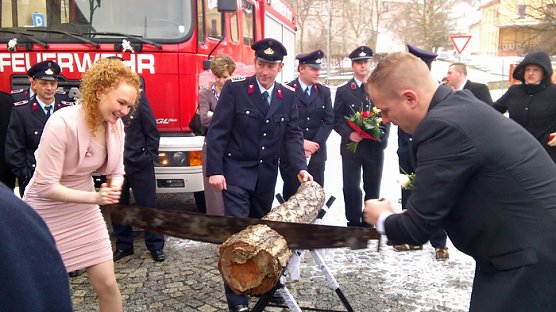 Feuerwehrmann heiratet in Ebeleben (Foto: Andreas Sorber)