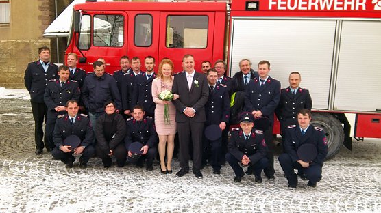 Feuerwehrmann heiratet in Ebeleben (Foto: Andreas Sorber)