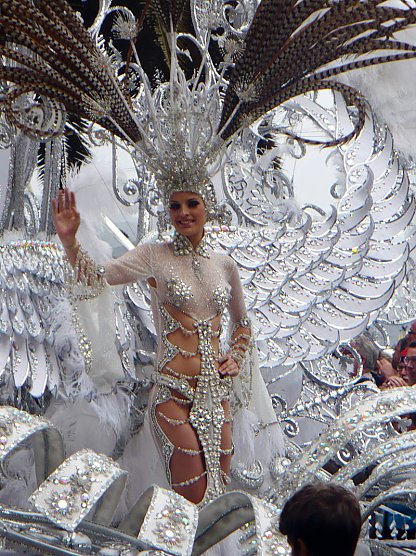 Rückschau - der Carneval in Santa Cruz (Foto: Hans-Jürgen Schmidt) Rückschau - der Carneval in Santa Cruz (Foto: Hans-Jürgen Schmidt)