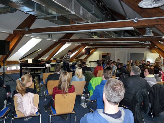 Nachwuchs jazzt (Foto: Karl-Heinz Herrmann) Nachwuchs jazzt (Foto: Karl-Heinz Herrmann)