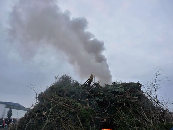 Es ist gezündet (Foto: Karl-Heinz Herrmann) Es ist gezündet (Foto: Karl-Heinz Herrmann)