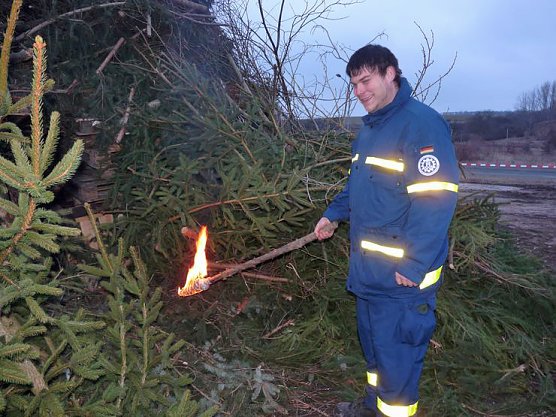 Es ist gezündet (Foto: Karl-Heinz Herrmann) Es ist gezündet (Foto: Karl-Heinz Herrmann)