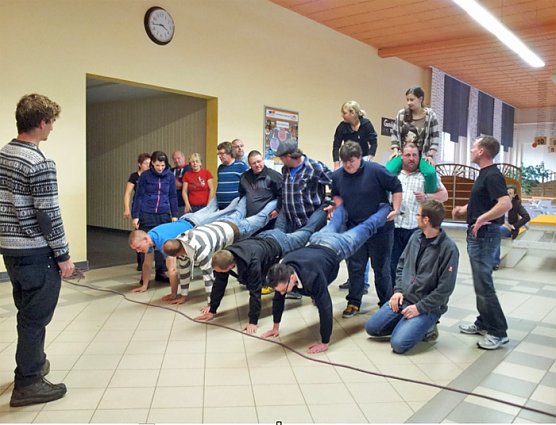 Feuerwehreinsatz mal anders (Foto: Marion Gro&szlig; )