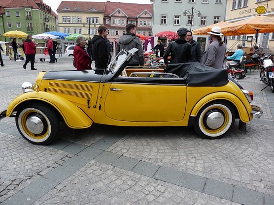 Maifeier (Foto: Karl-Heinz Herrmann)
