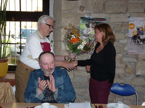 Ein großer Schritt nach vorn (Foto: Karl-Heinz Herrmann) Ein großer Schritt nach vorn (Foto: Karl-Heinz Herrmann)