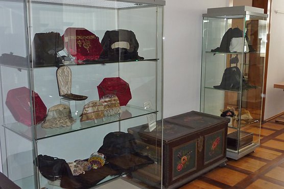 Bunt bemalt und fein gestickt� (Foto: Regionalmuseum Bad Frankenhausen)