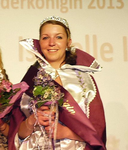 Neue Fliederk&ouml;nigin gew&auml;hlt (Foto: Karl-Heinz Herrmann)