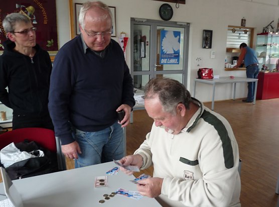Tombola zum Th&uuml;ringentag (Foto: Karl-Heinz Herrmann)