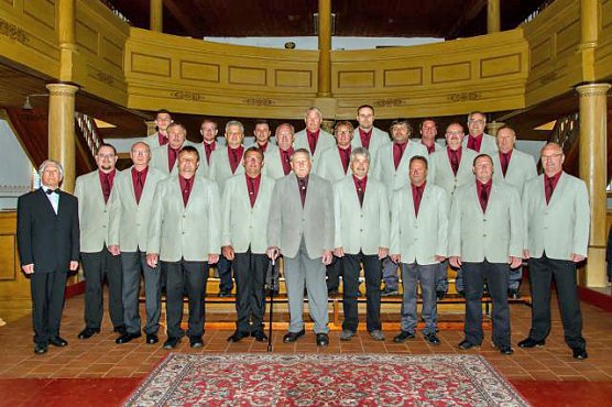 Männerchor Holzsußra (Foto: Andreas Adloff) Männerchor Holzsußra (Foto: Andreas Adloff)