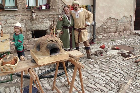 Arch&auml;ologie zum Anfassen (Foto: Karl-Heinz Herrmann)