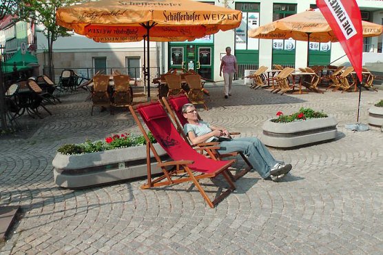 Mit B&uuml;rgern im Gespr&auml;ch (1) (Foto: Karl-Heinz Herrmann)