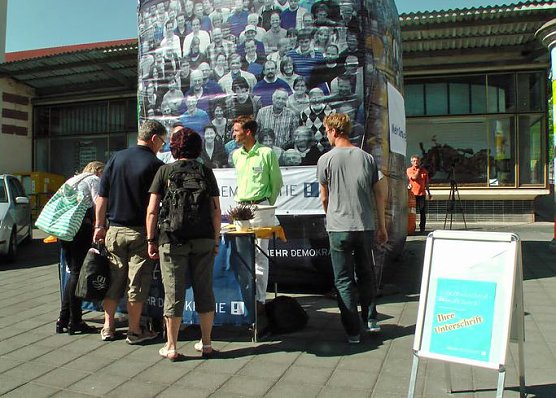 Bundestagskandidaten f&uuml;r mehr Demokratie (Foto: Karl-Heinz Herrmann)