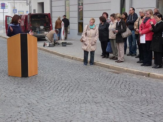 Stolpersteine gegen das Vergessen (Foto: Karl-Heinz Herrmann) Stolpersteine gegen das Vergessen (Foto: Karl-Heinz Herrmann)