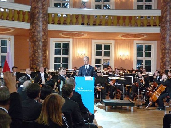 Feierlicher Festakt (Foto: Karl-Heinz Herrmann)