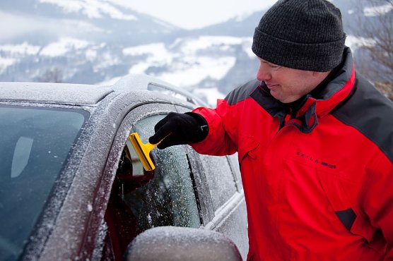 Unbedingt für freie Sicht sorgen (Foto: ADAC) Unbedingt für freie Sicht sorgen (Foto: ADAC)