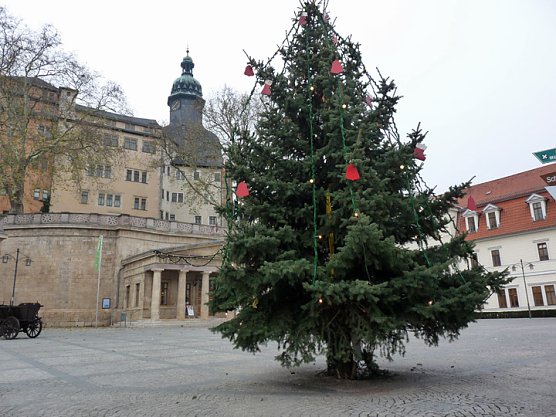 Erste Lichter leuchten (Foto: Karl-Heinz Herrmann) Erste Lichter leuchten (Foto: Karl-Heinz Herrmann)