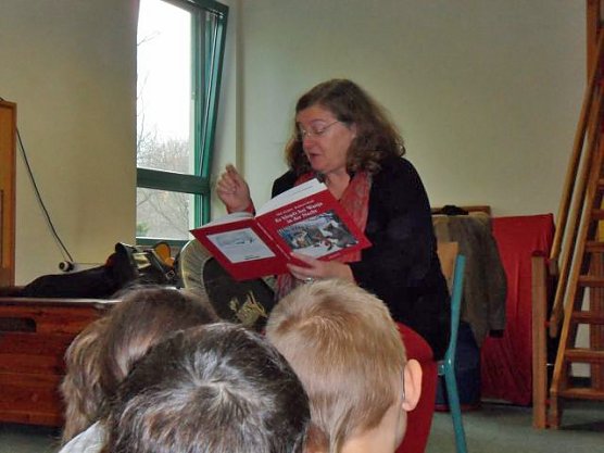 Adventsgeschichten vorgelesen (Foto: Wahlkreisbüro Dorothea Marx) Adventsgeschichten vorgelesen (Foto: Wahlkreisbüro Dorothea Marx)