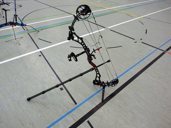 Bogen selbst gebaut (Foto: Karl-Heinz Herrmann)