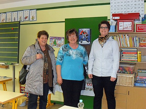 Neue Küche übergeben (Foto: Juliane Wille) Neue Küche übergeben (Foto: Juliane Wille)