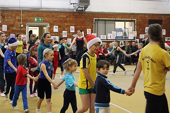 Jubil&auml;ums Weihnachtsturnen (1) (Foto: Karl-Heinz Herrmann)