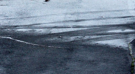 Vorsicht Eisgl&auml;tte (Foto: Karl-Heinz Herrmann)