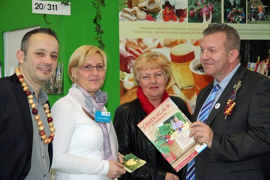 Auf der Grünen Woche (Foto: Landratsamt Kyffhäuserkreis) Auf der Grünen Woche (Foto: Landratsamt Kyffhäuserkreis)