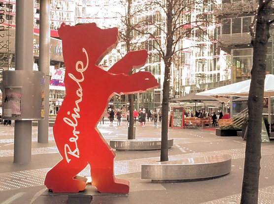 Der Berliner B&auml;r steppt (Foto: Wahlkreisb&uuml;ro Johannes Selle)