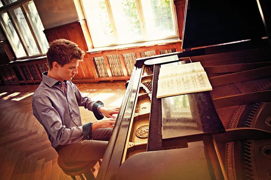 Bester Nachwuchskünstler im Konzert (Foto: Stadt Sondershausen) Bester Nachwuchskünstler im Konzert (Foto: Stadt Sondershausen)