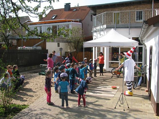Kinder sicher machen (Foto: Bernd M&uuml;ller)