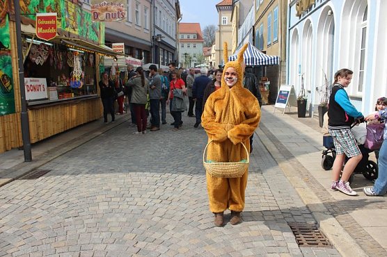 Ansturm auf Ostermarkt (Foto: Karl-Heinz Herrmann)
