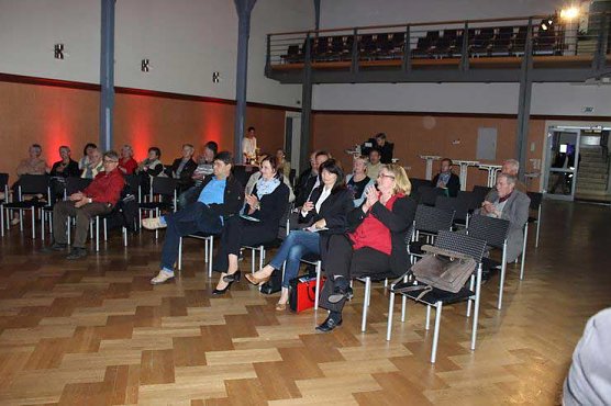 &Uuml;ber den Aufbau Ost (Foto: Karl-Heinz Herrmann)