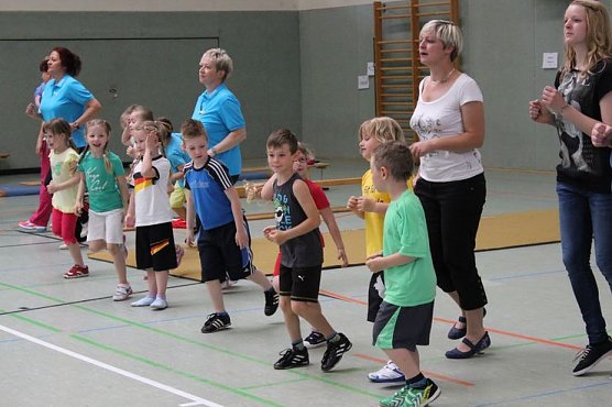 Fit für die Schule (Foto: Karl-Heinz Herrmann) Fit für die Schule (Foto: Karl-Heinz Herrmann)