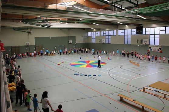 Fit für die Schule (Foto: Karl-Heinz Herrmann) Fit für die Schule (Foto: Karl-Heinz Herrmann)