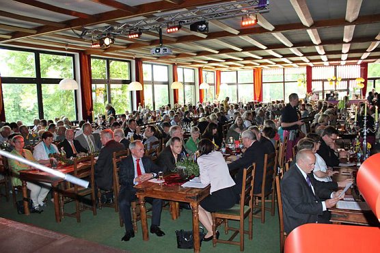 Erste Ehrenamtcards vergeben (Foto: Karl-Heinz Herrmann)