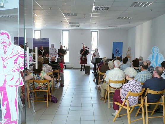 Sondershäuser Pipes & Drums musizierten in der Galerie (Foto: SGW) Sondershäuser Pipes & Drums musizierten in der Galerie (Foto: SGW)