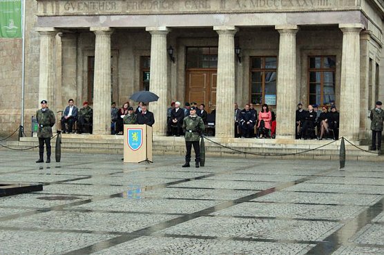 Öffentliche Vereidigung in Sondershausen (Foto: Karl-Heinz Herrmann) Öffentliche Vereidigung in Sondershausen (Foto: Karl-Heinz Herrmann)