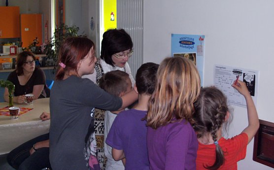 Literarische Schnitzeljagd im Freizeitzentrum (Foto: Freizeitzentrum Artern)