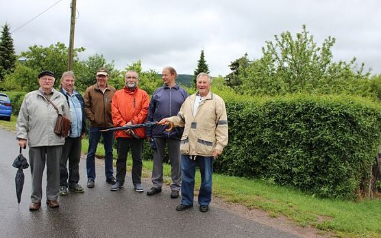 Brand noch nicht gelöscht (Foto: Karl-Heinz Herrmann) Brand noch nicht gelöscht (Foto: Karl-Heinz Herrmann)