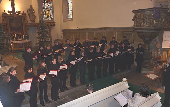 Landesjugendchor singt (Foto: Karl-Heinz Herrmann)