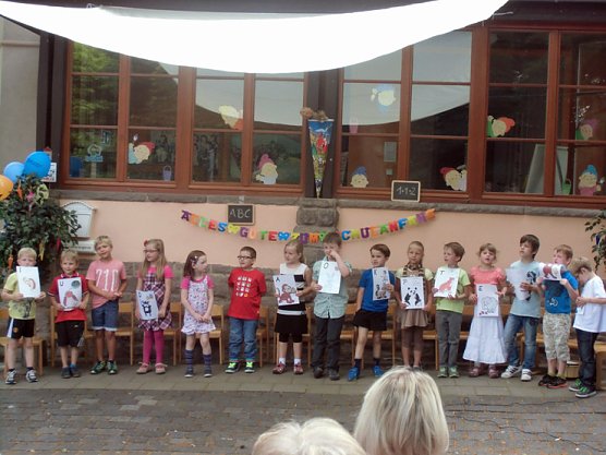 16 Vorschulkinder sagen Auf Wiedersehen (Foto: Kindervilla Bad Frankenhausen) 16 Vorschulkinder sagen Auf Wiedersehen (Foto: Kindervilla Bad Frankenhausen)