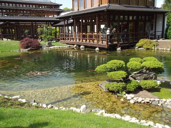 Im Japanischen Garten unterwegs (Foto: Thomas Leipold) Im Japanischen Garten unterwegs (Foto: Thomas Leipold)